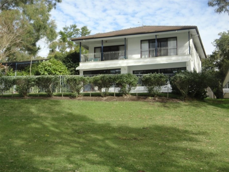 94 Francis Avenue, Lemon Tree Passage NSW 2319