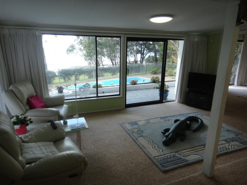 94 Francis Avenue, Lemon Tree Passage NSW 2319