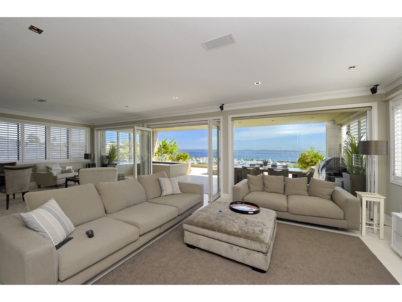 2/82 Magnus Street, Nelson Bay NSW 2315