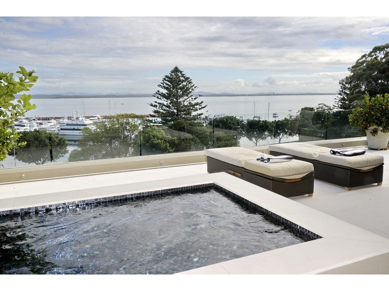 2/82 Magnus Street, Nelson Bay NSW 2315