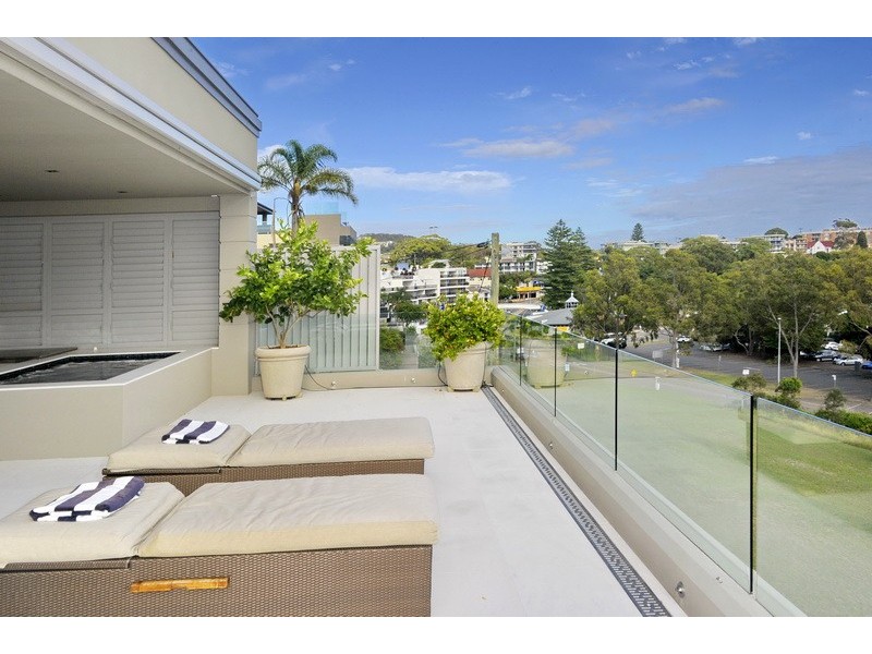 2/82 Magnus Street, Nelson Bay NSW 2315