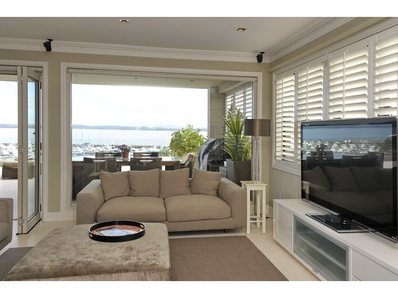 2/82 Magnus Street, Nelson Bay NSW 2315