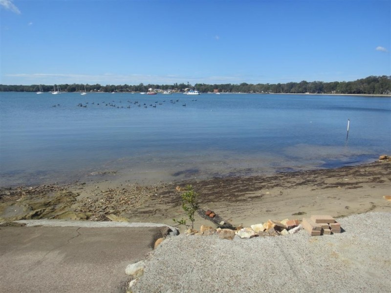 40 Admiralty Avenue, Tanilba Bay NSW 2319