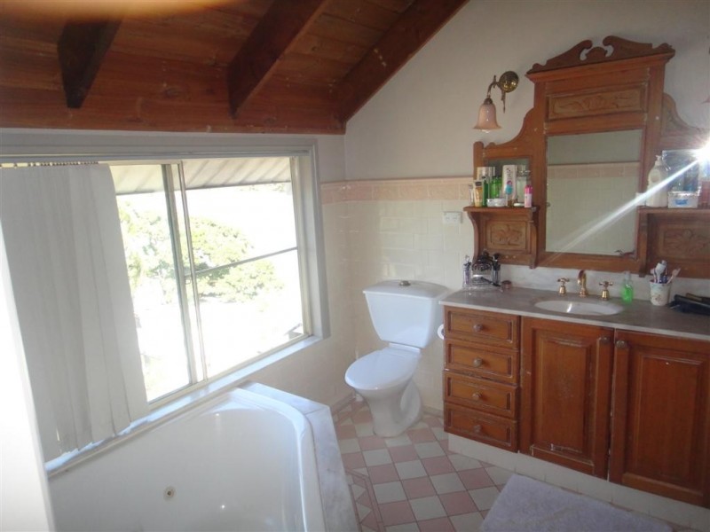 40 Admiralty Avenue, Tanilba Bay NSW 2319
