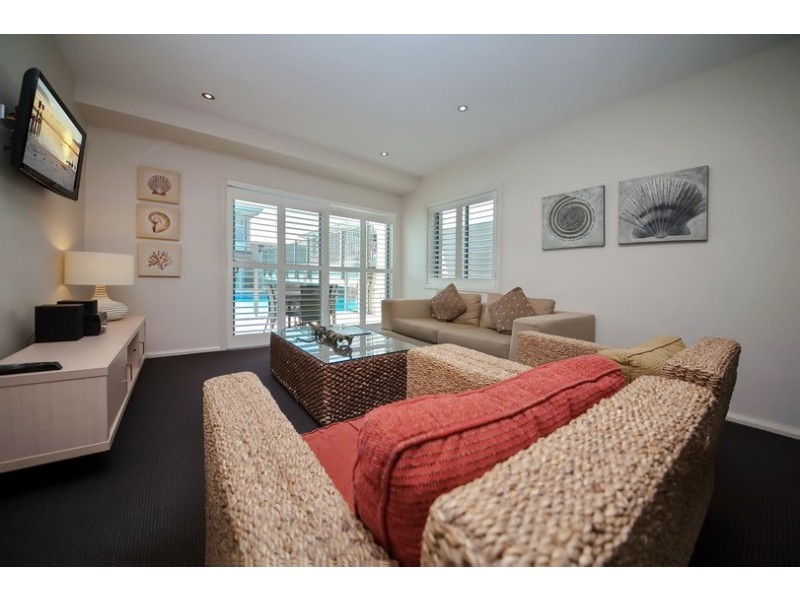 200/265 Sandy Point Road, Salamander Bay NSW 2317