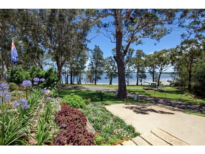 17 Gibbers Drive, Lemon Tree Passage NSW 2319