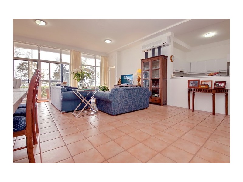 2/44 Danalene Parade, Corlette NSW 2315