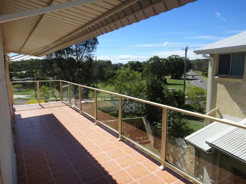 3 Bagnall Avenue, Soldiers Point NSW 2317