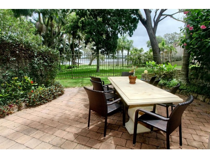 11/4 Cromarty Road, Soldiers Point NSW 2317