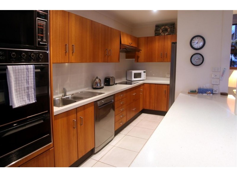 11/4 Cromarty Road, Soldiers Point NSW 2317