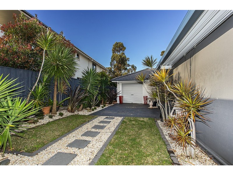 16 Oakmont Avenue, Medowie NSW 2318