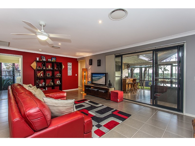 16 Oakmont Avenue, Medowie NSW 2318