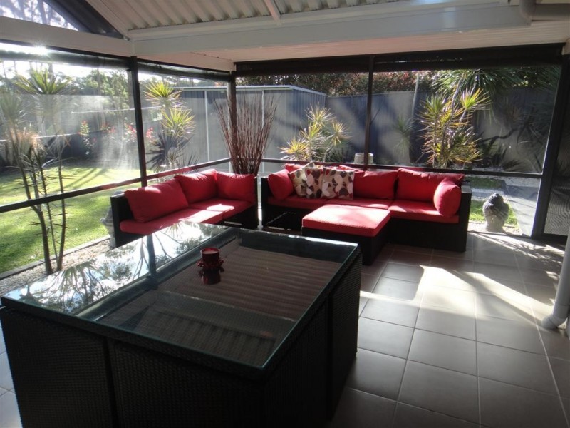 16 Oakmont Avenue, Medowie NSW 2318