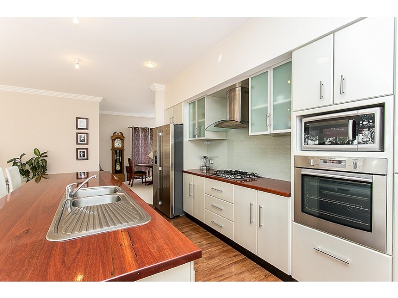 24 Oakmont Avenue, Medowie NSW 2318