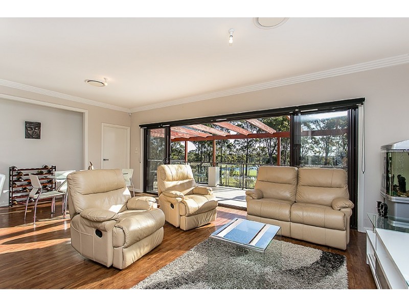24 Oakmont Avenue, Medowie NSW 2318