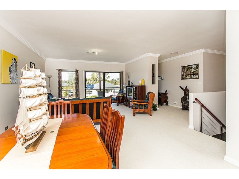 24 Oakmont Avenue, Medowie NSW 2318