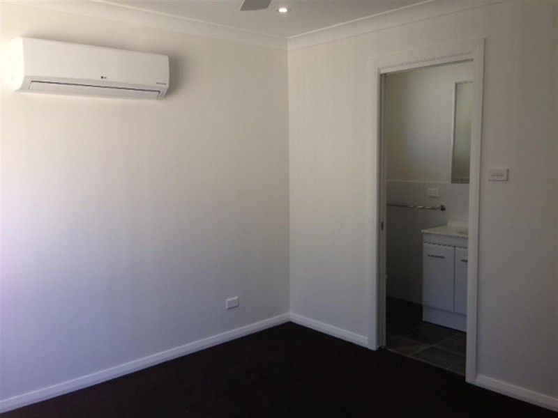 8 Oasis Close, Soldiers Point NSW 2317