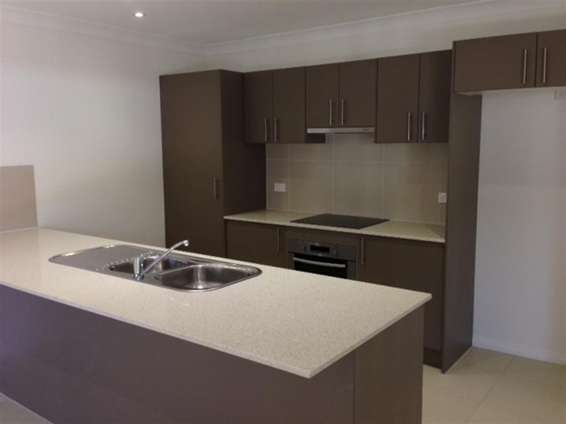 8 Oasis Close, Soldiers Point NSW 2317