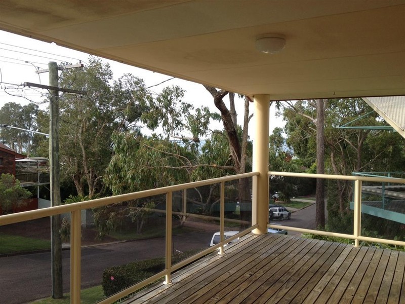 15 Fern Avenue, Soldiers Point NSW 2317