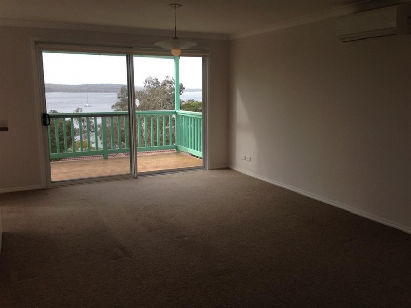 1/11 Grandview Close, Soldiers Point NSW 2317