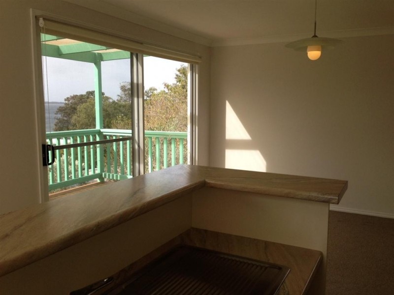 1/11 Grandview Close, Soldiers Point NSW 2317