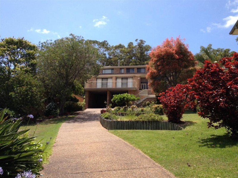 11 Upton Street, Soldiers Point NSW 2317