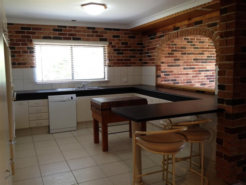 11 Upton Street, Soldiers Point NSW 2317