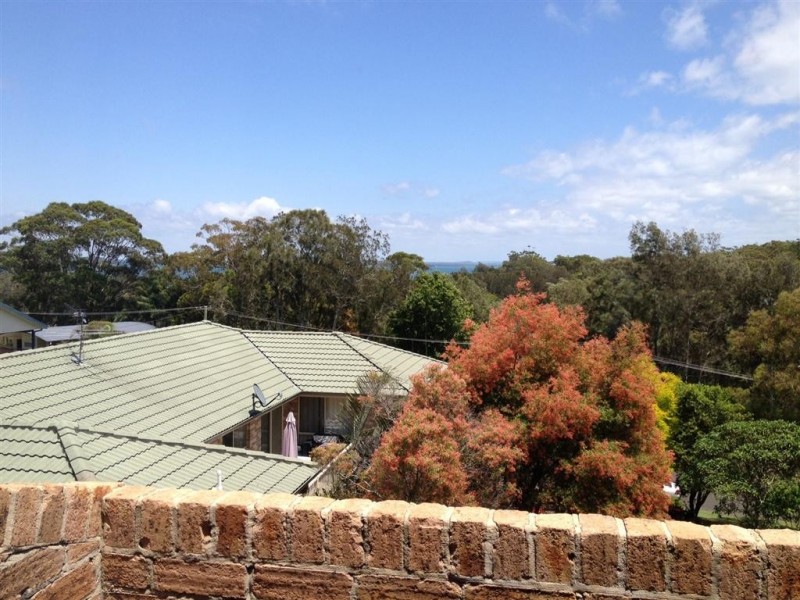 11 Upton Street, Soldiers Point NSW 2317