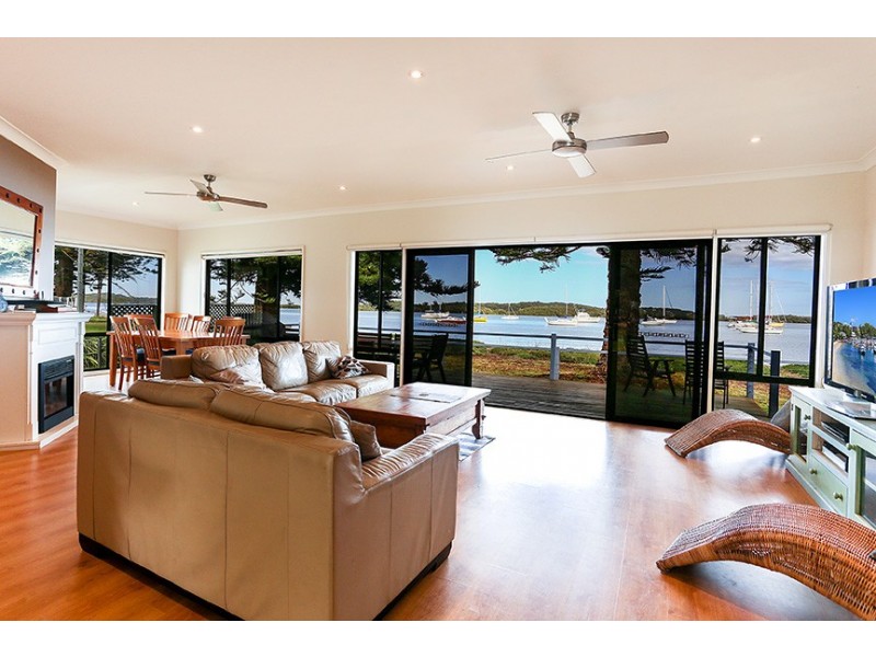 30 Albert Street, Taylors Beach NSW 2316