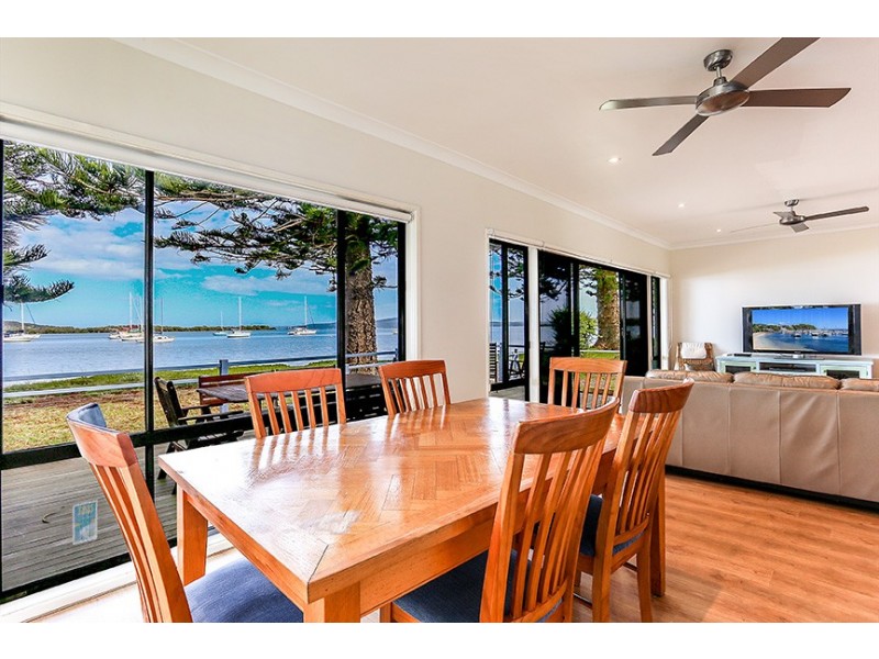 30 Albert Street, Taylors Beach NSW 2316