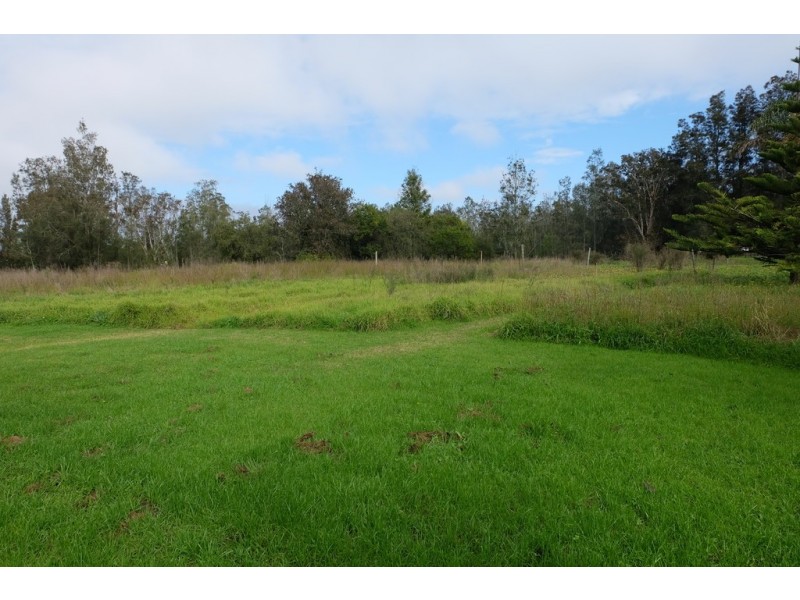 182 Lemon Tree Passage Road, Salt Ash NSW 2318