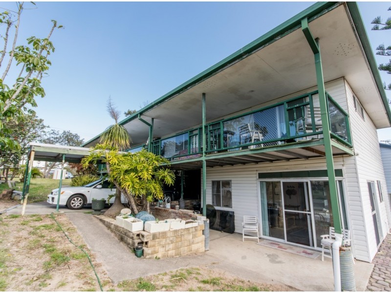 2 Robinson Street, Anna Bay NSW 2316