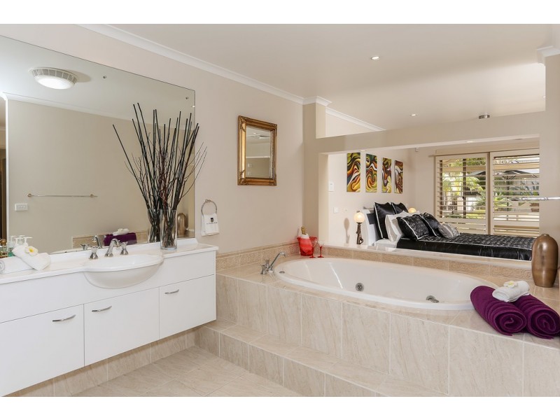 14 Beach Road, Lemon Tree Passage NSW 2319