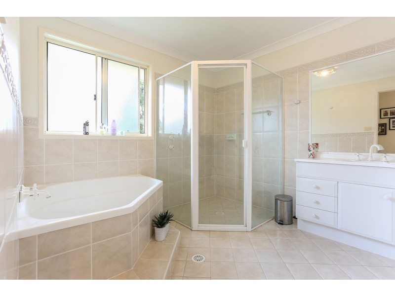 10A Cromarty Road, Soldiers Point NSW 2317