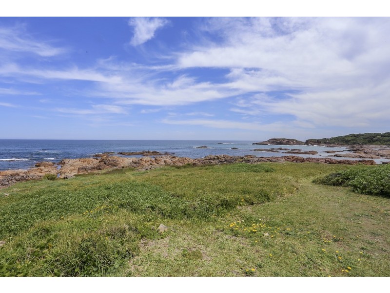 8 and 8A Birubi Lane, Anna Bay NSW 2316