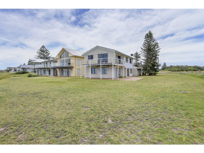 8 and 8A Birubi Lane, Anna Bay NSW 2316