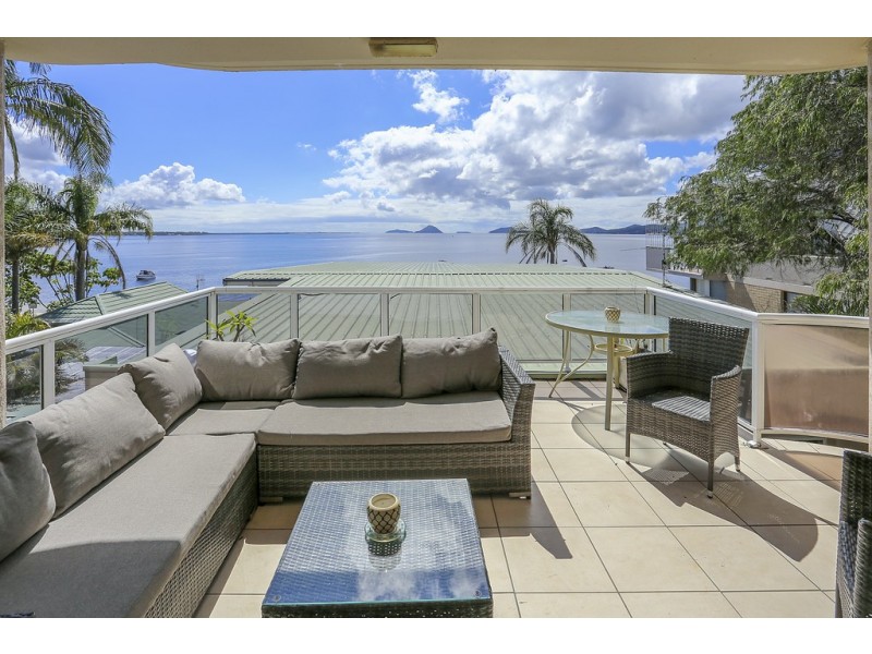 1/3 Ridgeway Avenue, Soldiers Point NSW 2317