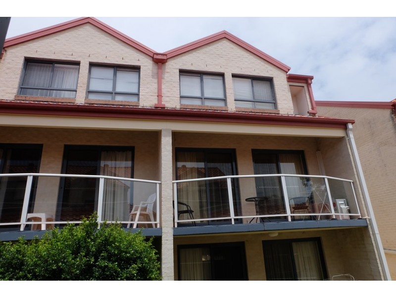 22/1 Trafalgar Street, Nelson Bay NSW 2315