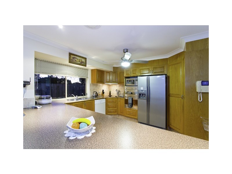 94 Honeyeater Drive, Burleigh Waters QLD 4220