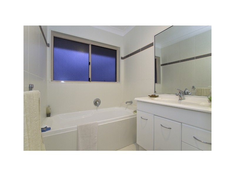 22 Sirec Way, Burleigh Heads QLD 4220