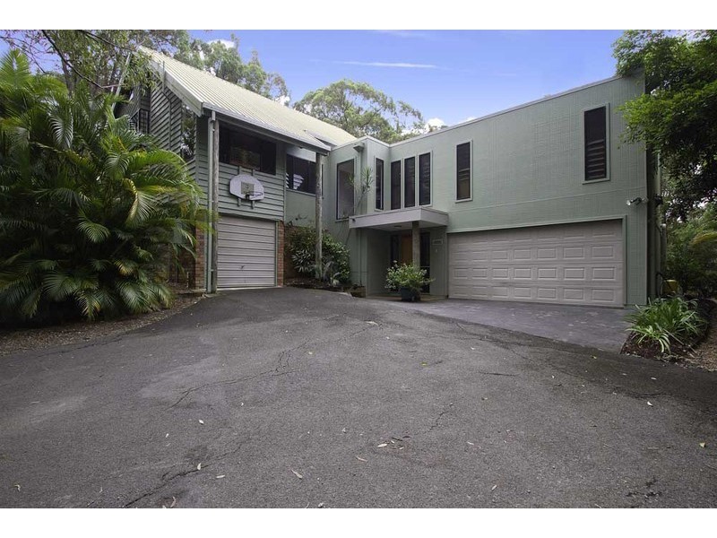 23 Cornwall Drive, Elanora QLD 4221