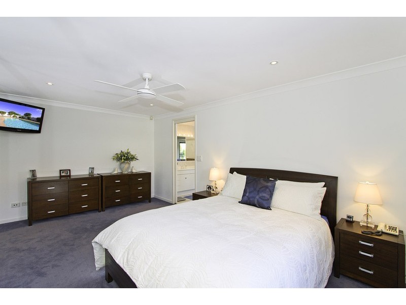 4 Kingfish Court, Palm Beach QLD 4221