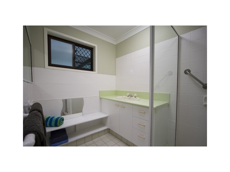 12 Ling Place, Palm Beach QLD 4221