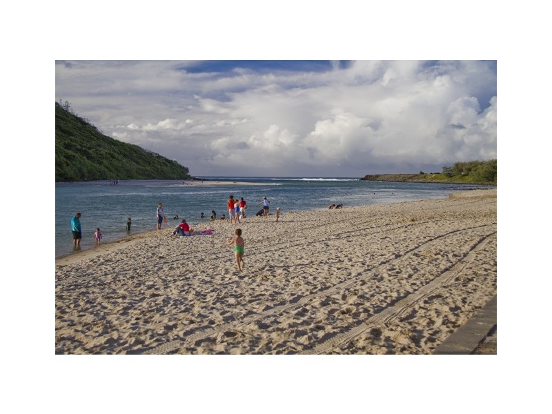 12 Ling Place, Palm Beach QLD 4221