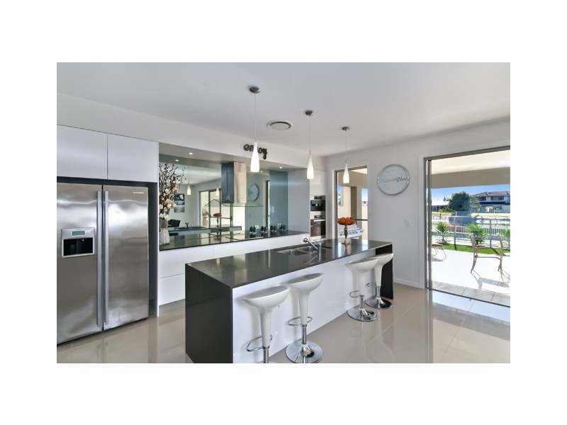 208 Mallawa Drive, Palm Beach QLD 4221