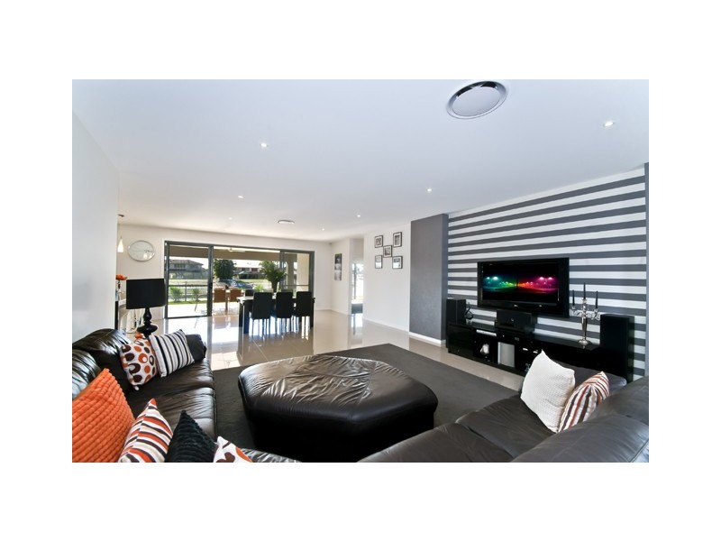 208 Mallawa Drive, Palm Beach QLD 4221