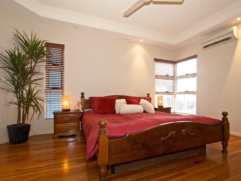 1/199 Golden Four Drive, Bilinga QLD 4225