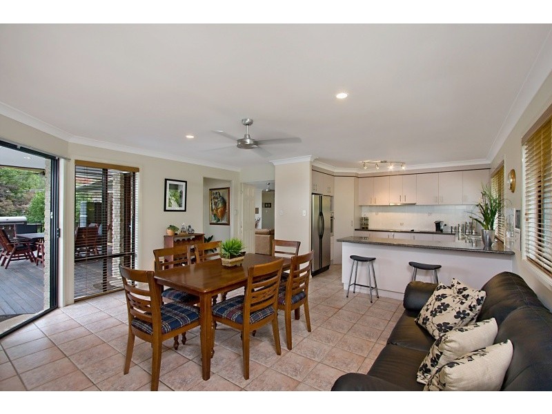45 Forest Drive, Elanora QLD 4221