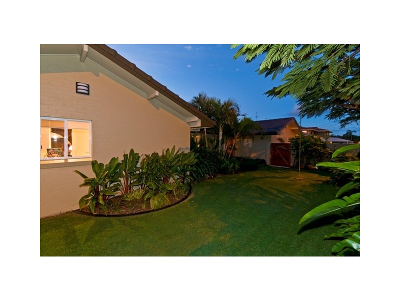 73 Nineteenth Avenue, Palm Beach QLD 4221