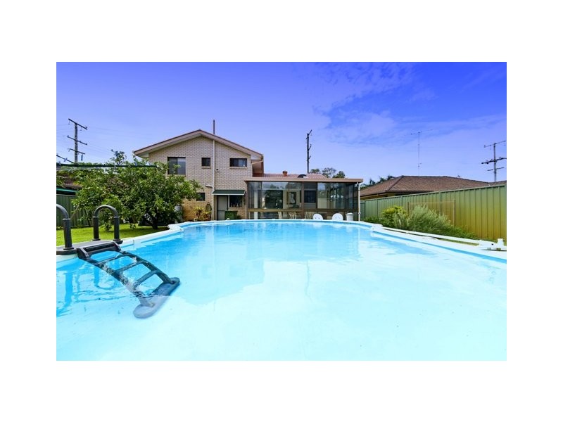 241 Mallawa Drive, Palm Beach QLD 4221